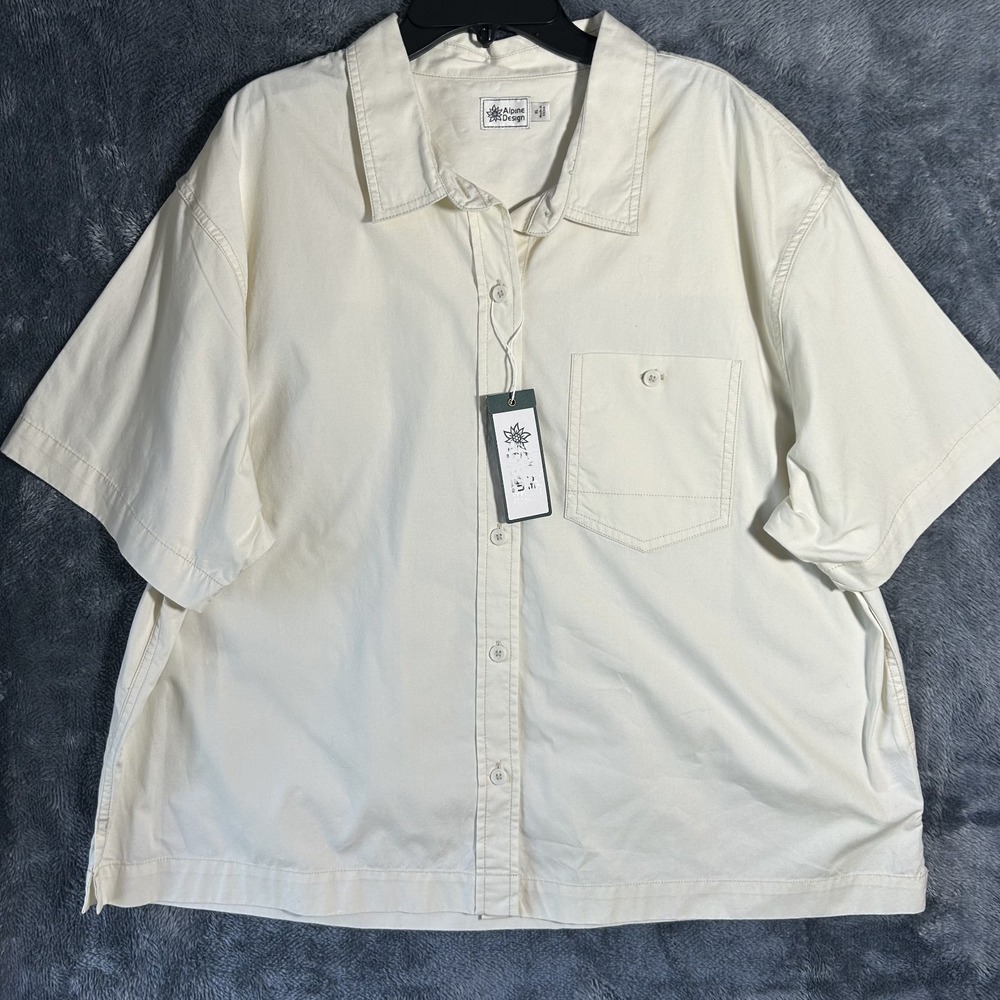 Alpine Design Womens Size XL Off White Short Sleeve Button Up Shirt